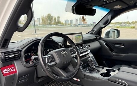 Toyota Land Cruiser, 2022 год, 8 200 000 рублей, 20 фотография