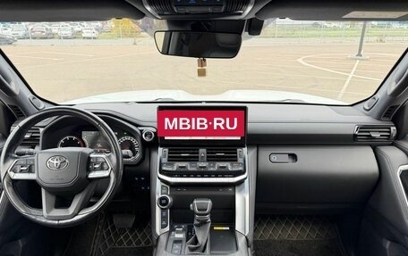 Toyota Land Cruiser, 2022 год, 8 200 000 рублей, 31 фотография