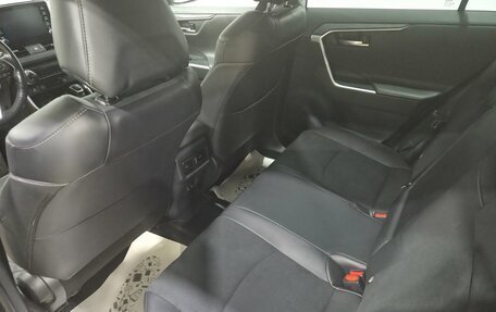 Toyota RAV4, 2021 год, 3 950 000 рублей, 18 фотография