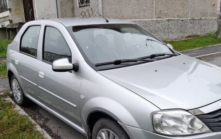 Renault Logan I, 2012 год, 700 000 рублей, 3 фотография