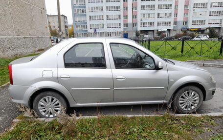 Renault Logan I, 2012 год, 700 000 рублей, 5 фотография