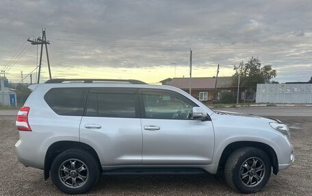 Toyota Land Cruiser Prado 150 рестайлинг 2, 2016 год, 3 999 999 рублей, 4 фотография