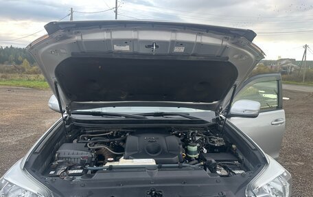 Toyota Land Cruiser Prado 150 рестайлинг 2, 2016 год, 3 999 999 рублей, 16 фотография