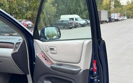 Toyota Highlander III, 2001 год, 630 000 рублей, 24 фотография