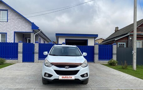 Hyundai ix35 I рестайлинг, 2010 год, 800 000 рублей, 2 фотография