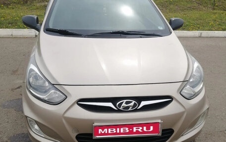 Hyundai Solaris II рестайлинг, 2011 год, 620 000 рублей, 4 фотография