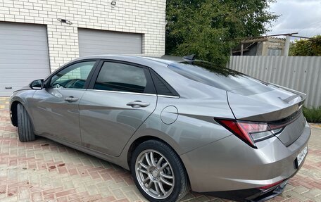 Hyundai Elantra, 2023 год, 1 950 000 рублей, 2 фотография