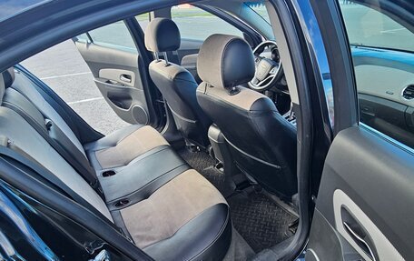 Chevrolet Cruze II, 2010 год, 650 000 рублей, 8 фотография
