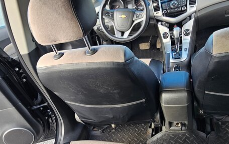 Chevrolet Cruze II, 2010 год, 650 000 рублей, 6 фотография