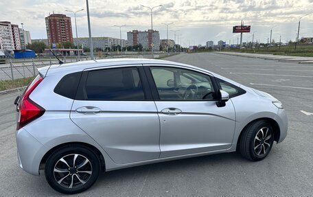 Honda Fit III, 2014 год, 1 090 000 рублей, 6 фотография