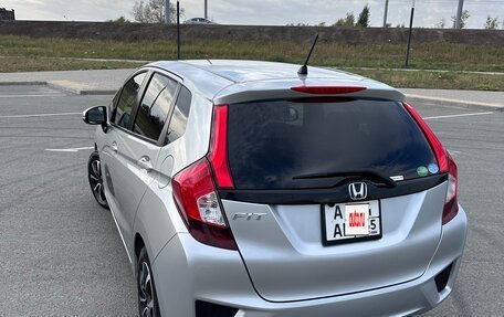 Honda Fit III, 2014 год, 1 090 000 рублей, 12 фотография
