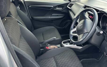 Honda Fit III, 2014 год, 1 090 000 рублей, 19 фотография