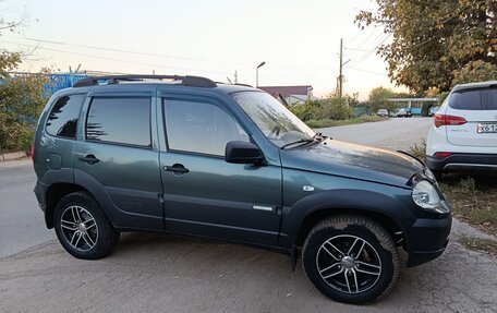 Chevrolet Niva I рестайлинг, 2013 год, 450 000 рублей, 2 фотография