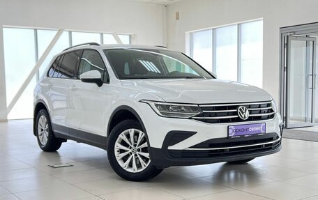 Volkswagen Tiguan II, 2021 год, 2 295 000 рублей, 3 фотография