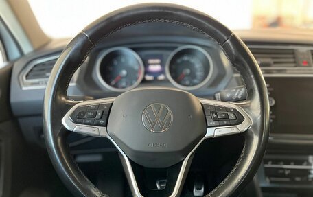 Volkswagen Tiguan II, 2021 год, 2 295 000 рублей, 13 фотография