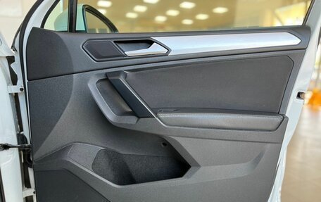 Volkswagen Tiguan II, 2021 год, 2 295 000 рублей, 22 фотография