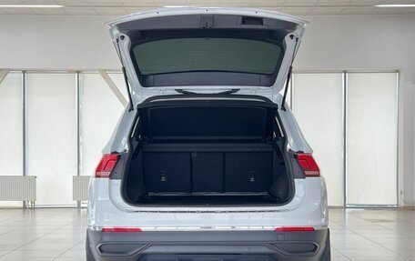Volkswagen Tiguan II, 2021 год, 2 295 000 рублей, 25 фотография