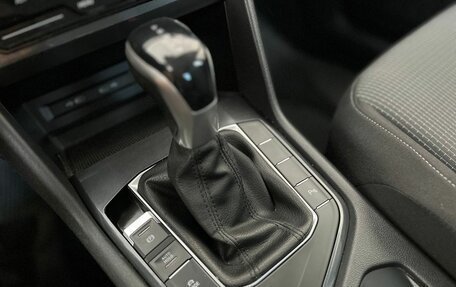 Volkswagen Tiguan II, 2021 год, 2 295 000 рублей, 26 фотография
