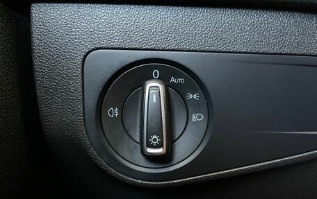 Volkswagen Tiguan II, 2021 год, 2 295 000 рублей, 30 фотография
