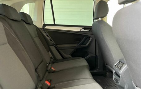 Volkswagen Tiguan II, 2021 год, 2 295 000 рублей, 32 фотография