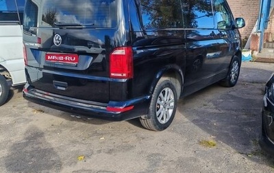 Volkswagen Multivan T6 рестайлинг, 2018 год, 3 700 000 рублей, 1 фотография