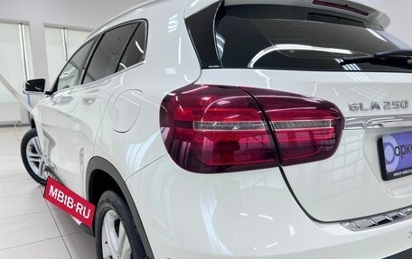 Mercedes-Benz GLA, 2017 год, 1 700 000 рублей, 10 фотография