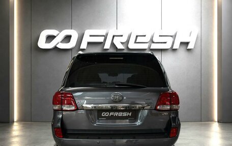 Toyota Land Cruiser 200, 2010 год, 3 100 000 рублей, 4 фотография