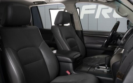 Toyota Land Cruiser 200, 2010 год, 3 100 000 рублей, 8 фотография