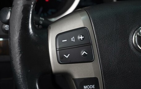 Toyota Land Cruiser 200, 2010 год, 3 100 000 рублей, 13 фотография
