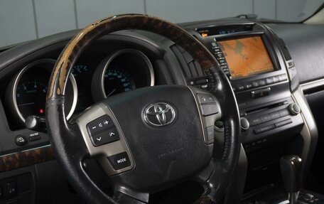 Toyota Land Cruiser 200, 2010 год, 3 100 000 рублей, 12 фотография