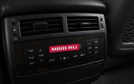 Toyota Land Cruiser 200, 2010 год, 3 100 000 рублей, 26 фотография