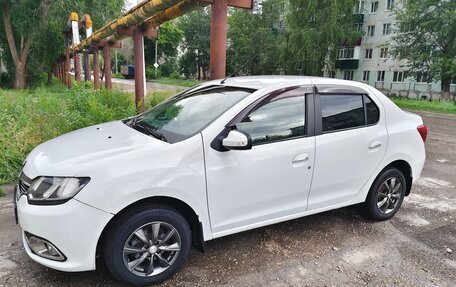 Renault Logan II, 2014 год, 650 000 рублей, 6 фотография