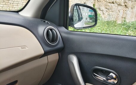 Renault Logan II, 2014 год, 650 000 рублей, 15 фотография