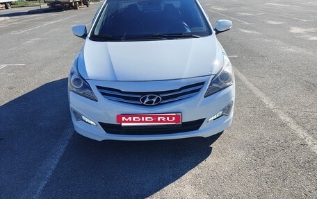 Hyundai Solaris II рестайлинг, 2014 год, 810 000 рублей, 15 фотография
