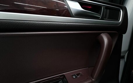 Volkswagen Touareg III, 2012 год, 2 350 000 рублей, 22 фотография