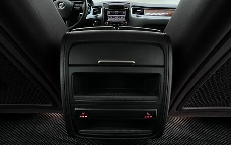 Volkswagen Touareg III, 2012 год, 2 350 000 рублей, 29 фотография