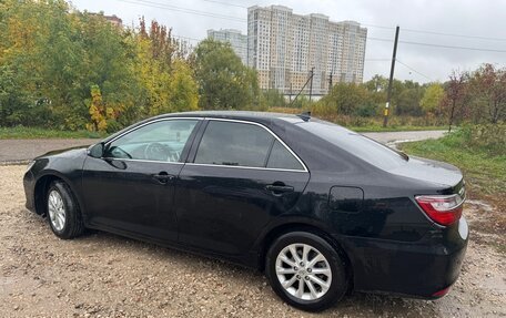 Toyota Camry, 2018 год, 2 300 000 рублей, 3 фотография