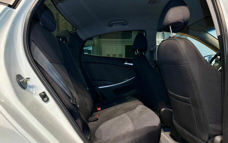 Hyundai Solaris II рестайлинг, 2013 год, 800 000 рублей, 13 фотография