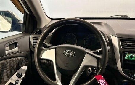Hyundai Solaris II рестайлинг, 2013 год, 800 000 рублей, 15 фотография