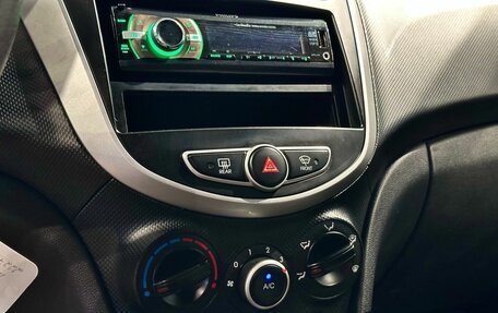 Hyundai Solaris II рестайлинг, 2013 год, 800 000 рублей, 16 фотография