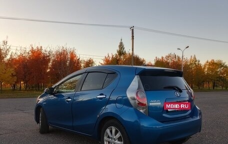 Toyota Aqua I, 2014 год, 749 000 рублей, 3 фотография