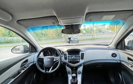 Chevrolet Cruze II, 2012 год, 700 000 рублей, 8 фотография