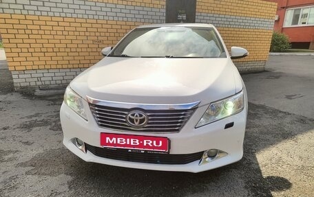 Toyota Camry, 2014 год, 1 250 000 рублей, 2 фотография
