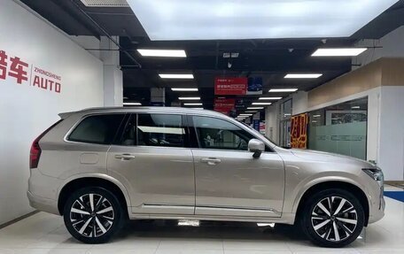 Volvo XC90 II рестайлинг, 2025 год, 7 413 487 рублей, 3 фотография