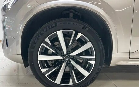 Volvo XC90 II рестайлинг, 2025 год, 7 413 487 рублей, 12 фотография