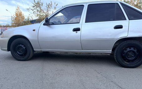 Daewoo Nexia I рестайлинг, 2011 год, 100 000 рублей, 5 фотография