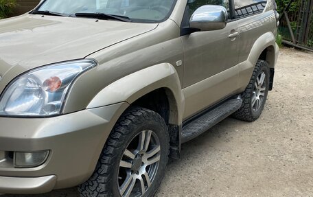Toyota Land Cruiser Prado 120 рестайлинг, 2006 год, 1 250 000 рублей, 9 фотография