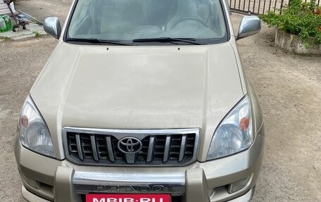 Toyota Land Cruiser Prado 120 рестайлинг, 2006 год, 1 250 000 рублей, 12 фотография