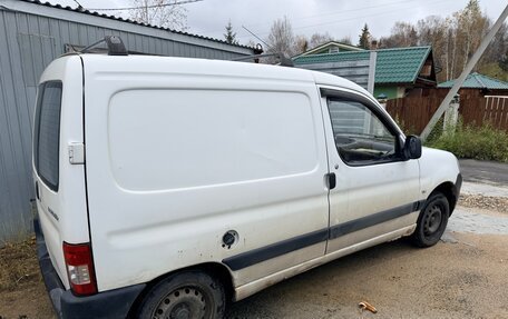 Peugeot Partner II рестайлинг 2, 2007 год, 200 000 рублей, 3 фотография