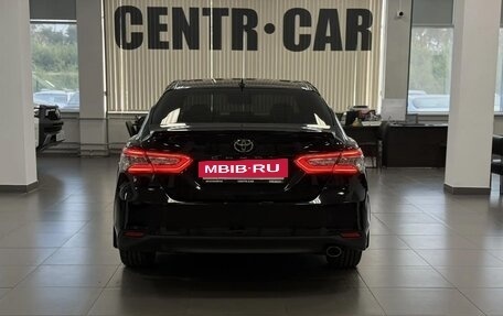 Toyota Camry, 2019 год, 2 590 000 рублей, 4 фотография